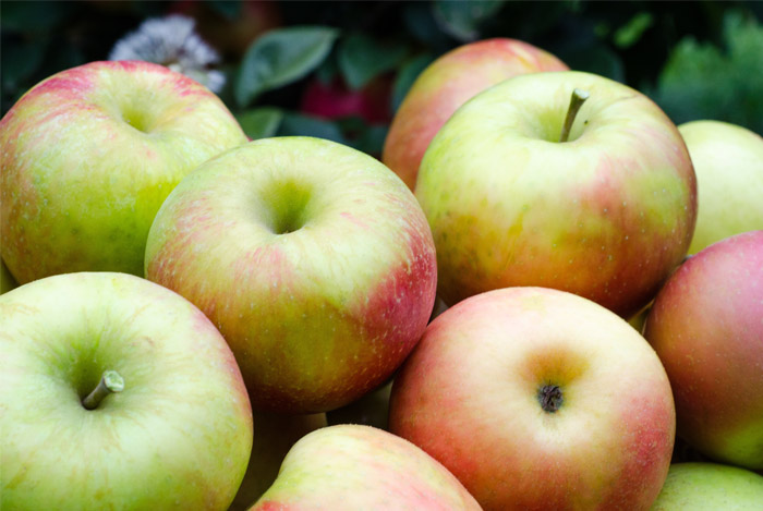 34-science-backed-health-benefits-of-apples
