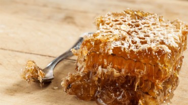 21 Beneficios Saludables de la Miel Respaldados por la Ciencia