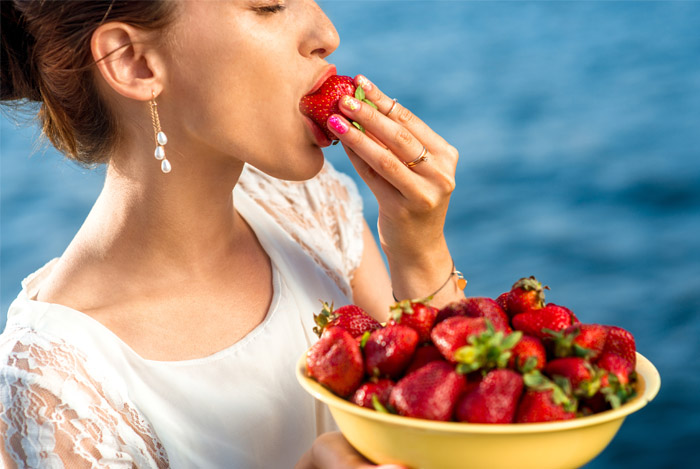 how-to-include-more-strawberries-in-your-diet