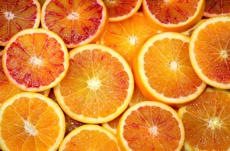 27 EvidenceBased Benefits of Oranges WellBeing Secrets