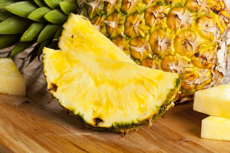 Pineapple can Help You Look Younger