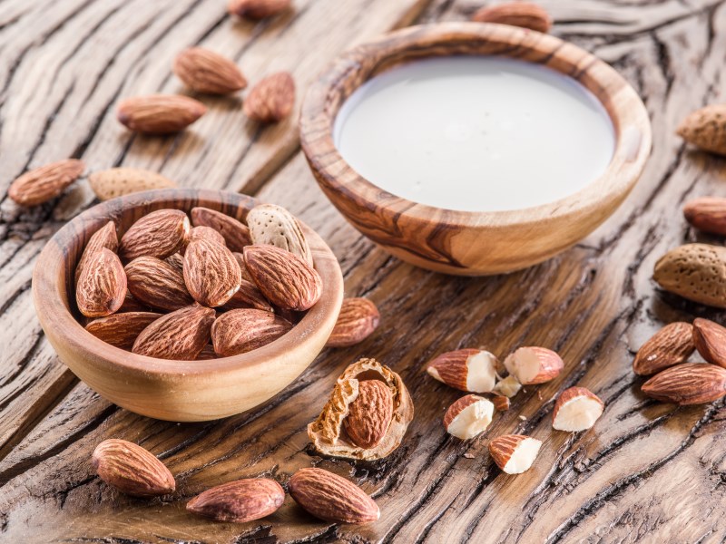 almonds healthy snack - 7 VERRASSENDE NOTEN GEWELDIG VOOR GEWICHTSVERLIES