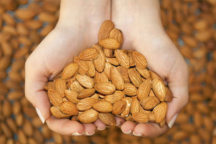 almonds-help-against-bad-cholesterol