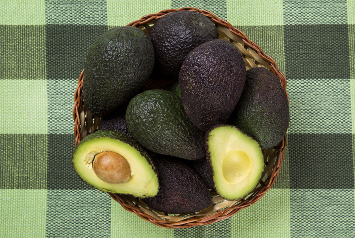 avacado-bowl-tablecloth