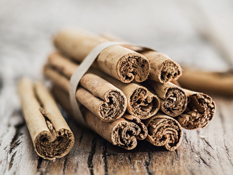 cinnamon as a warming agent