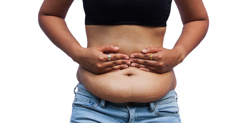 how to lose belly fat fast and naturally 800x416 - 10 EENVOUDIGE MANIEREN OM BUIKVET NATUURLIJK EN SNEL TE VERLIEZEN