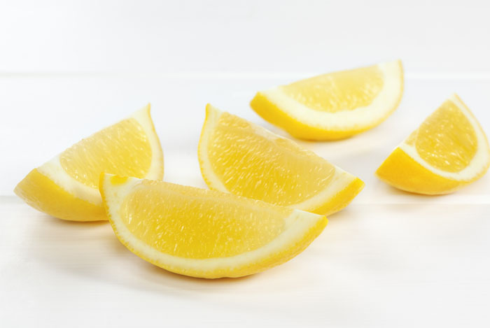 lemon wedges slices - CITROENWATER 35 SUPERGEZONDE EIGENSCHAPPEN HOE GEZOND IS CITROEN WATER