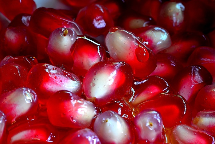 pomegranate-seeds