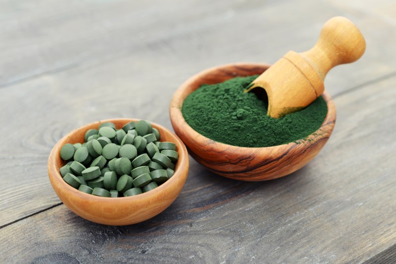 spirulina helps Manage Cholesterol