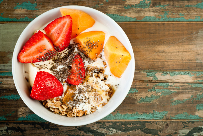 yogurt-fruit-chia-bowl-on-desk